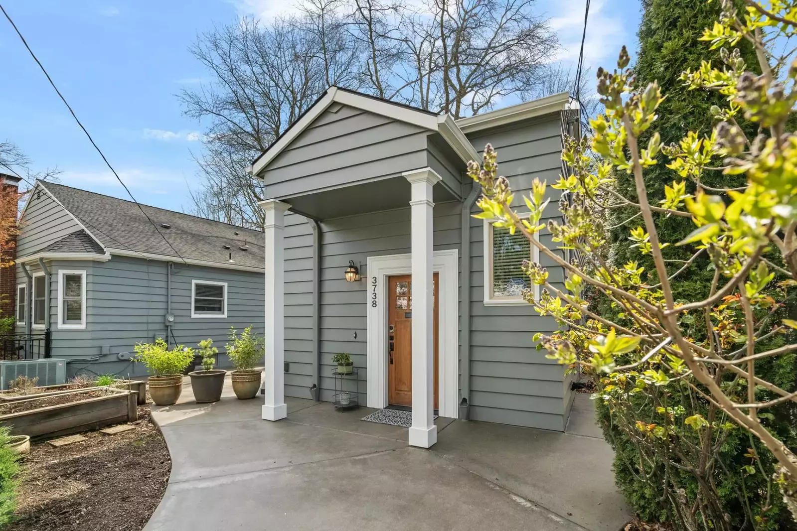Location is excellent; near the park, convenient to neighborhood resources (restaurants, breweries, grocery shopping etc), and well maintained - Randy