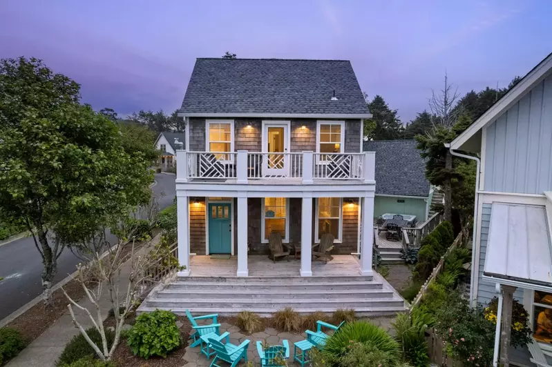 Parkside is in Lincoln City, comfortably situated in the tranquil Olivia Beach neighborhood.