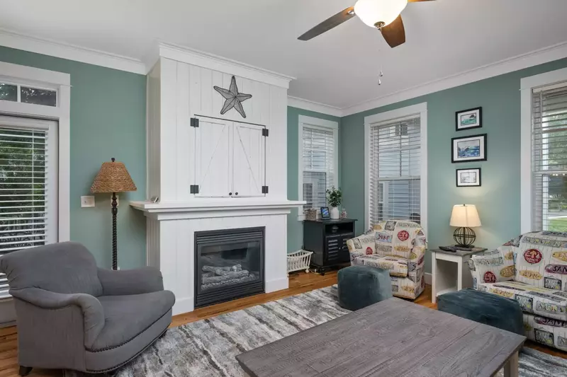 "This house is pristine and adorable. The home owners have thought of everything" - Kelly