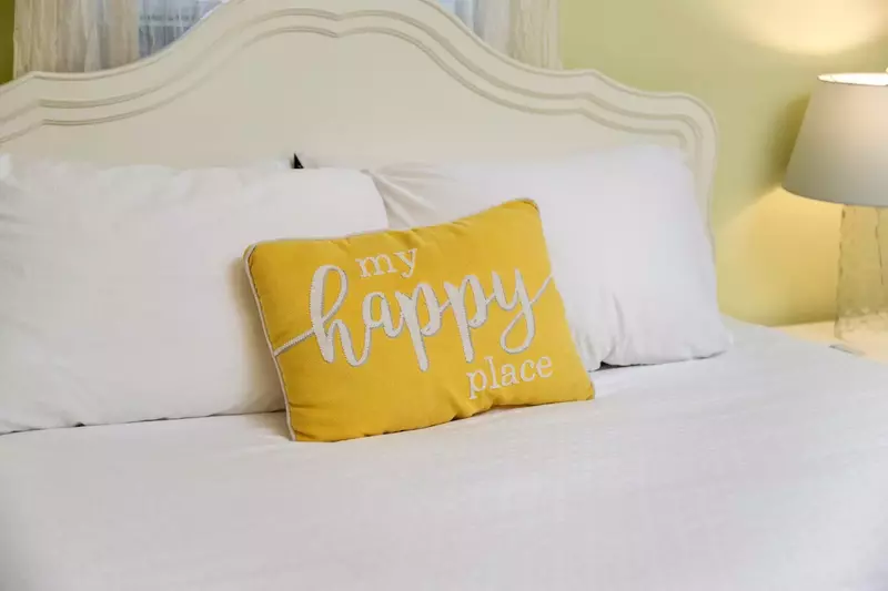 "Bedroom over garage was great, roomier than I expected it to be. Hosts were responsive to questions." - Julie