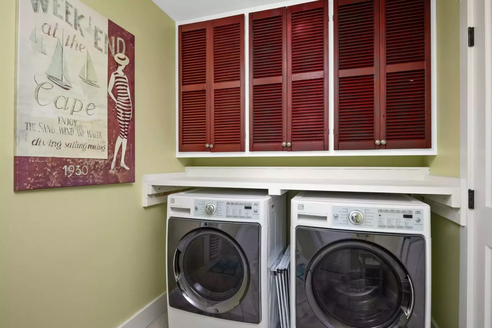 This rental has an up to date washing machine and dryer for guest use.