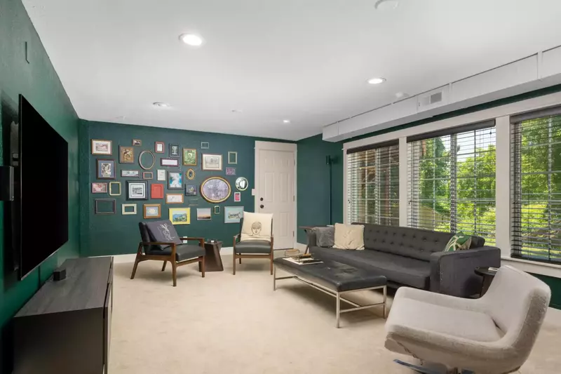 Welcome to the East Tabor Escape. We hope we get to host you at this charming Portland rental. Please reach out with any questions.