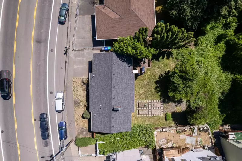 East Tabor Escape is close to HWY 205, another feature that makes this rental an excellent base camp for PNW adventures.