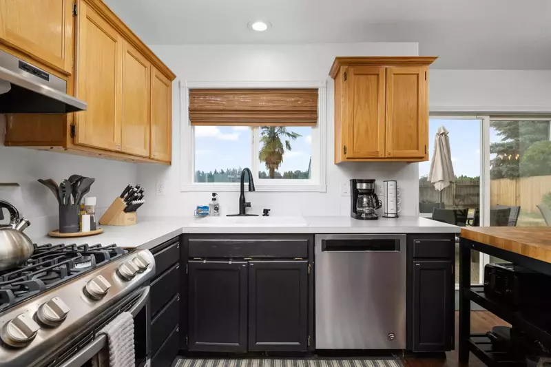 "House in a good location and well stocked with everything one needs to cook and eat meals at the house!! Look forward to our next stay there!!" -Troy