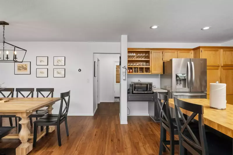 "It was very clean and stocked amazingly well with all the necessities you need to compliment your stay." - Pamela