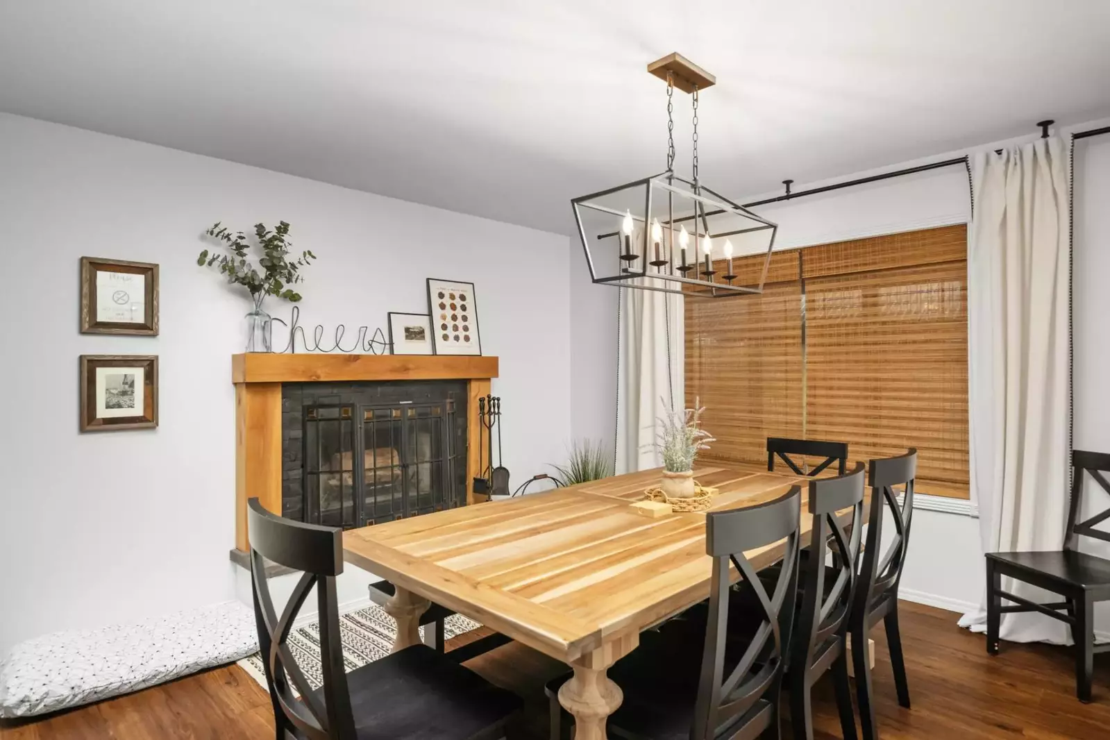 "Comfy beds, bright with lots of windows, toys and books for the kids and even a fireplace by the dining table. We felt right at home." - Nikolay