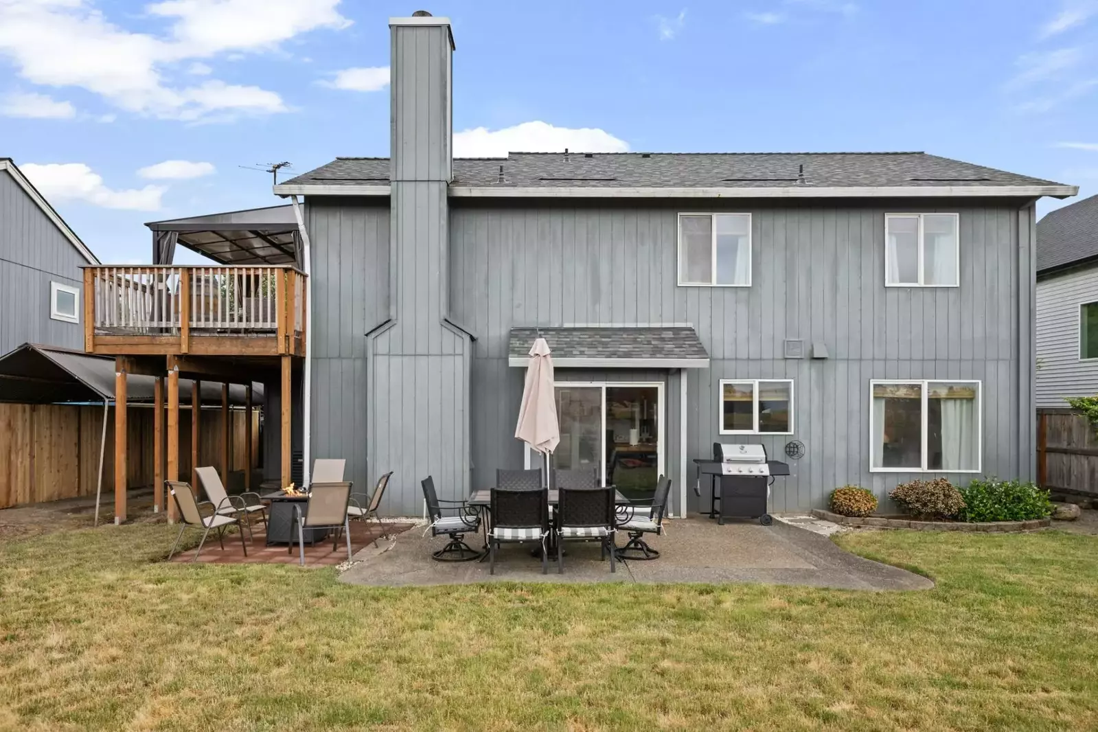 "A lovely property in the heart of wine country. The spacious backyard and covered balcony deck make it a perfect place to relax" - Dennis