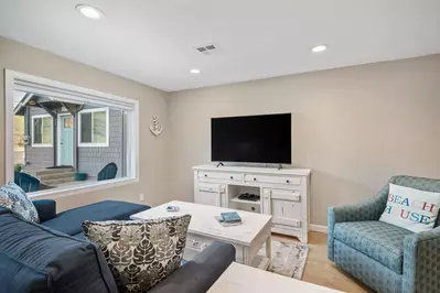 Watch you favorite movies, shows, and sports on this smart tv.