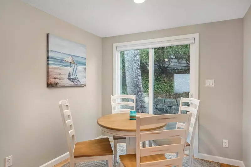 "The location was perfect, close to the beach and walkable to the town." - Stephanie