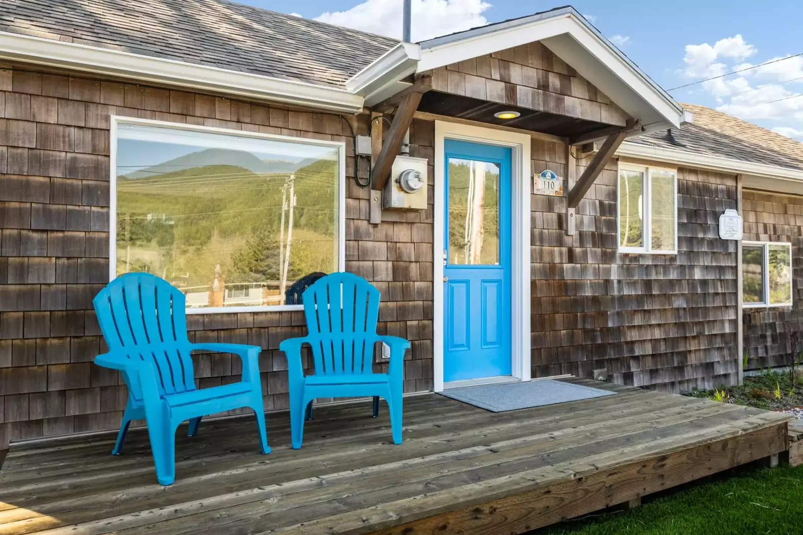 "Great place to stay! It was right by the beach and very quiet during our stay. The house was very comfortable" - Martha