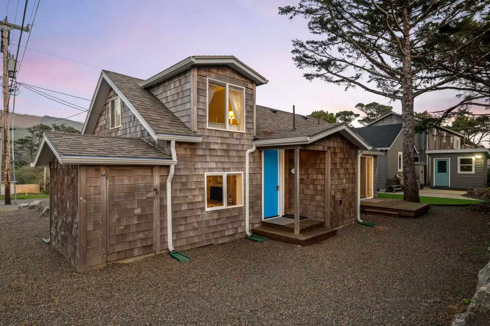 "The perfect getaway for our small family. Just a short block from the beach, it was exactly what we needed!" - Jennifer