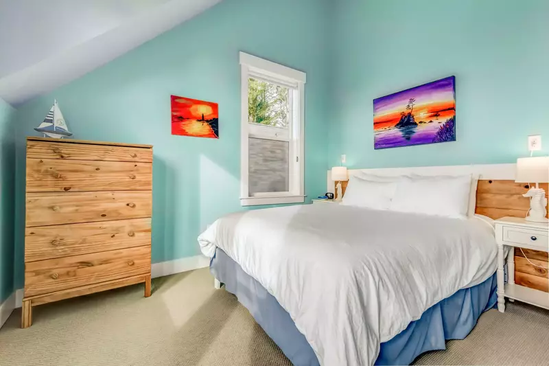 "This was a beautiful house, just a pictured. The beds were all comfortable and the kitchen was well stocked. The fireplace was a nice perk." - Erica