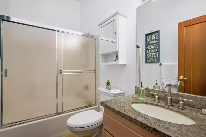 "This rental provided an unforgettable family getaway. We can't wait to return!" - Doug