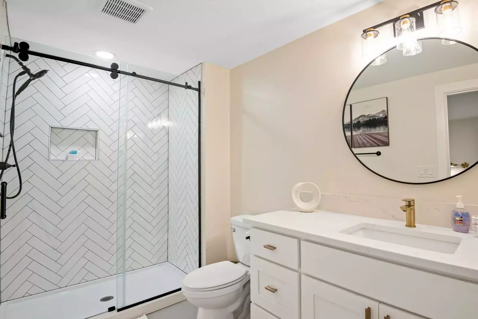 "I can't wait to rent this property again! Beautiful location, just steps away from the most beautiful beach." - Jessica