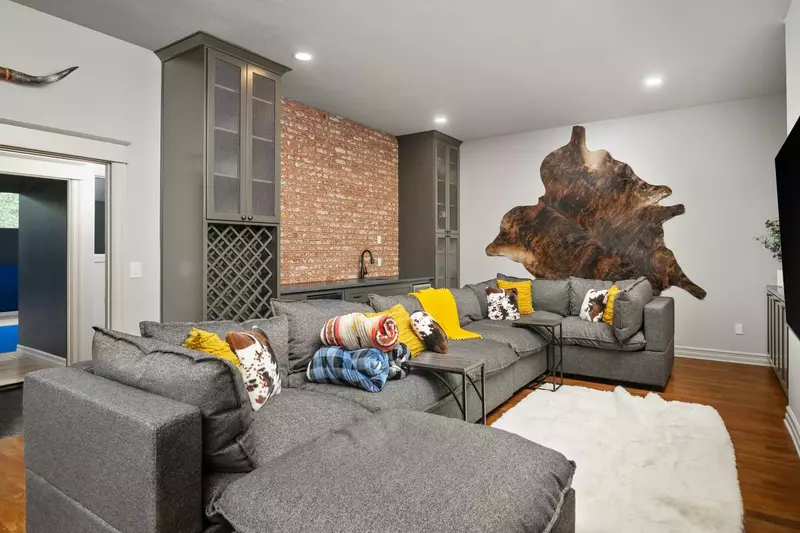 "Amazing home, comfortable and all updated in every aspect, loved inside and outside the home, I highly recommend it." - Daniel