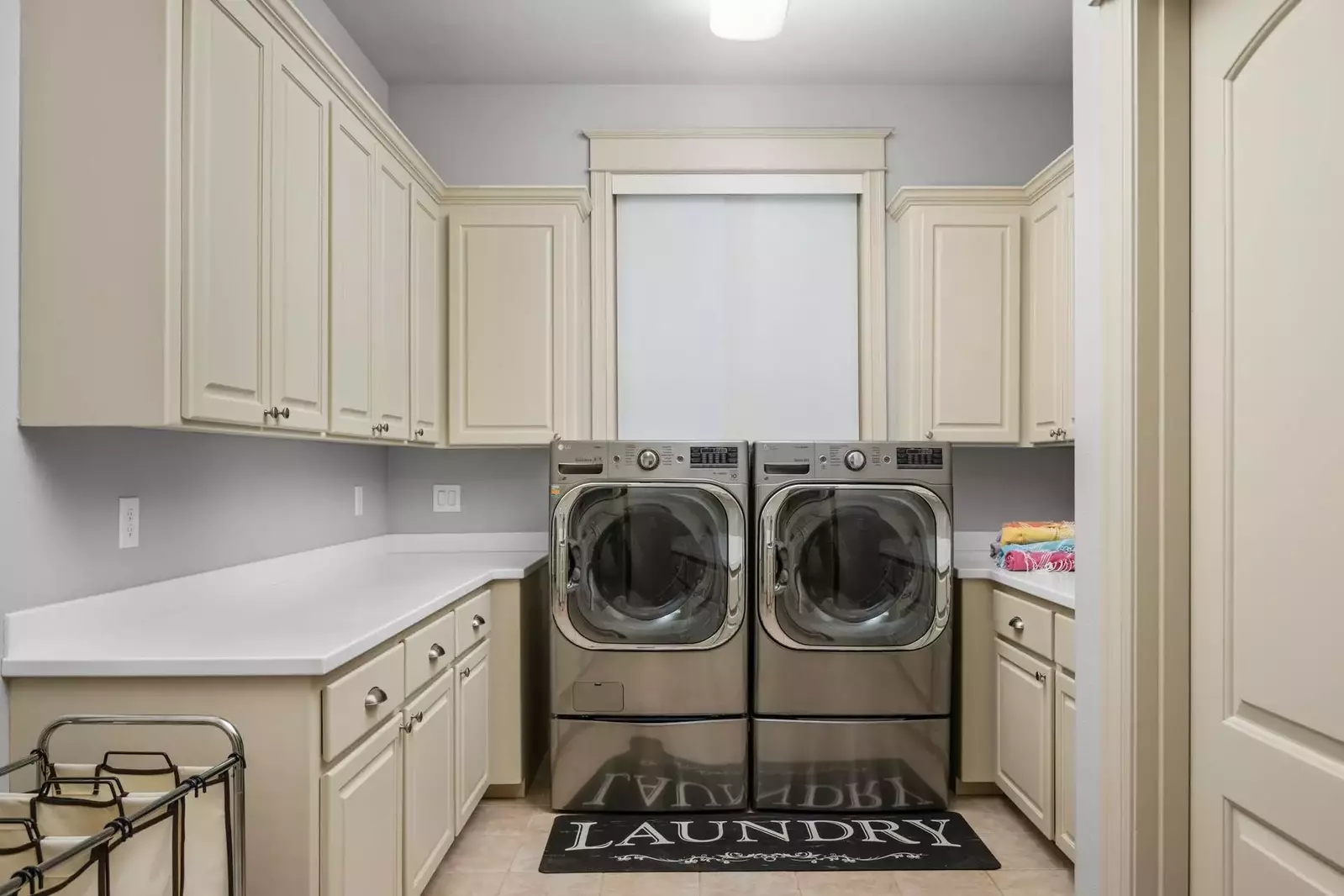 This rental has an up to date washing machine and dryer for guest use.