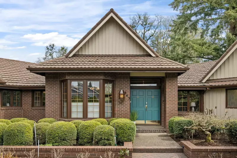 "The house was perfect for the size of our party. Everyone had a great time and we would definitely stay there again" - Norine