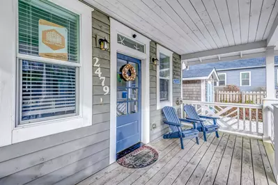 The Stand is located in the Olivia Beach neighborhood of Lincoln City, Oregon.