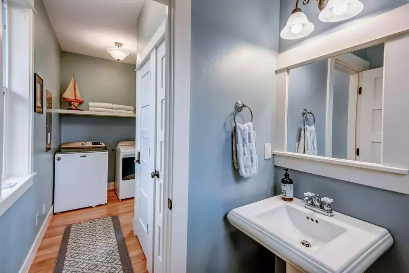 This rental has an up to date washing machine and dryer for guest use.