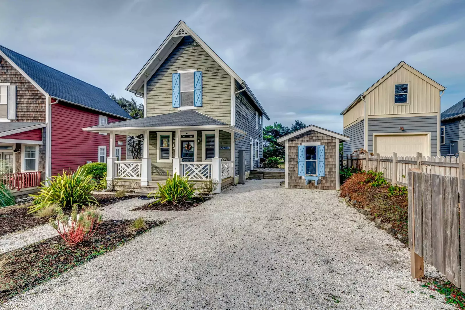 "Amazing place to spend our quiet beach weekend. The home was easy distance to get to beach and walk to park right in the neighborhood." - Carly