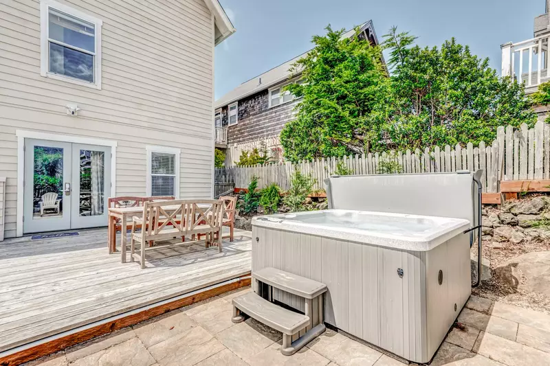 "The kids loved the hot tub and fire pit at night. Quick walk to the park and beach. Would definitely recommend." - Kayla