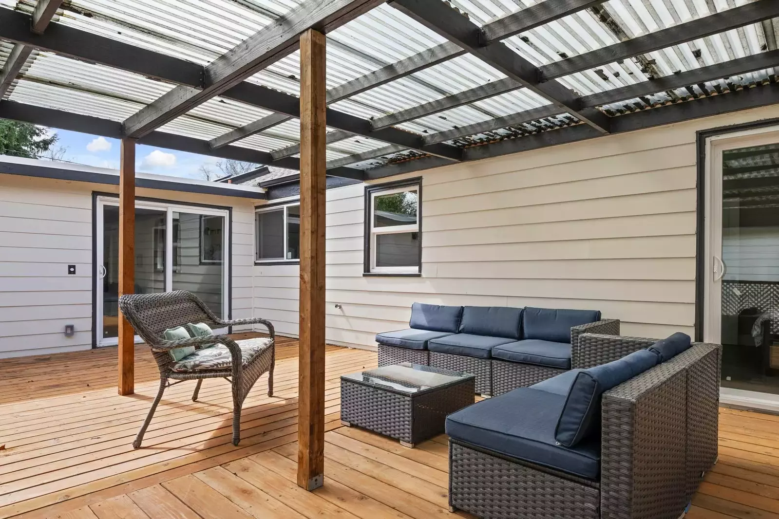 "The house was very spacious yet very comfortable. It was very clean as well. The owners were very nice and responsive to our texts." - Karly