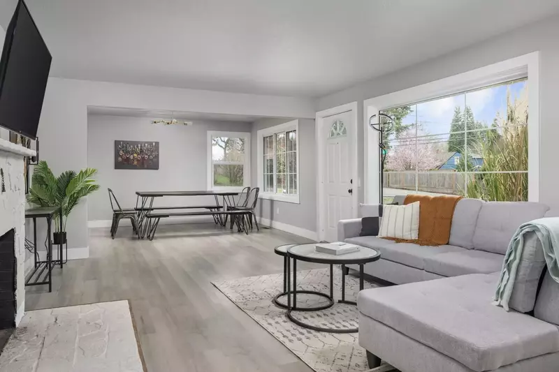 "Amazing space, great location, lots of room and fit our needs." - Neveah