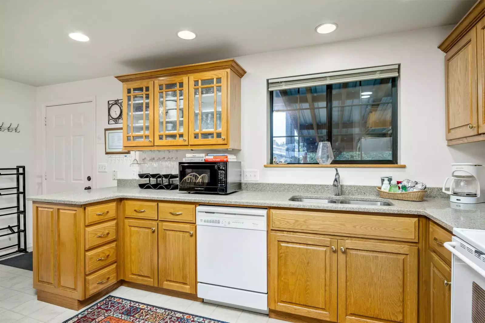 "Lovely, clean home. Comfortable beds. Great kitchen and amazing view from the front porch." - Christine