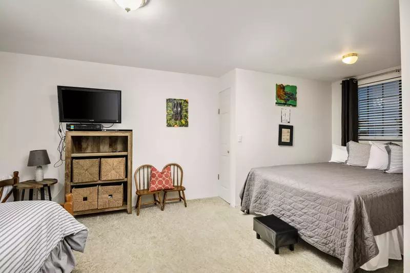 "Loved the short walk to the beach and the cozy home!" - Lorena