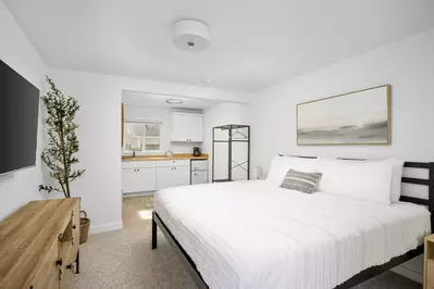 Inn at Rockaway Beach Unit 2