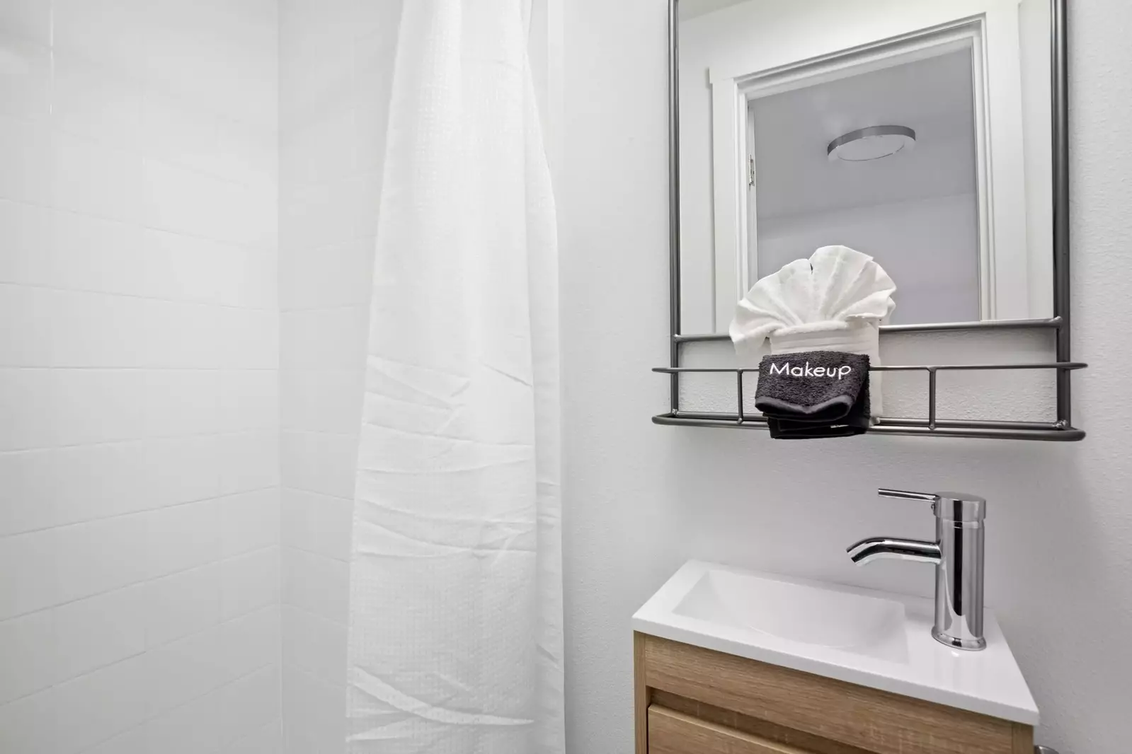 Inn at Rockaway Beach Unit 2