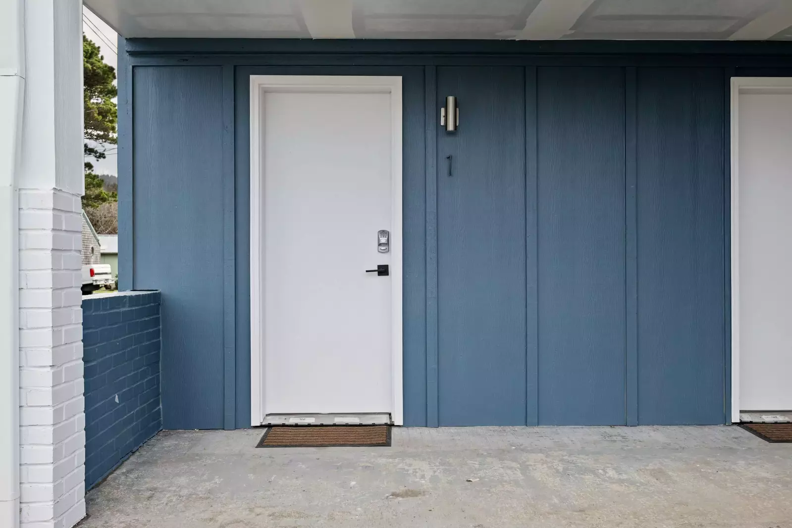 Rockaway Beach is south of Cannon Beach and north of Tillamook. Use this rental as a base camp to explore the Oregon Coast.