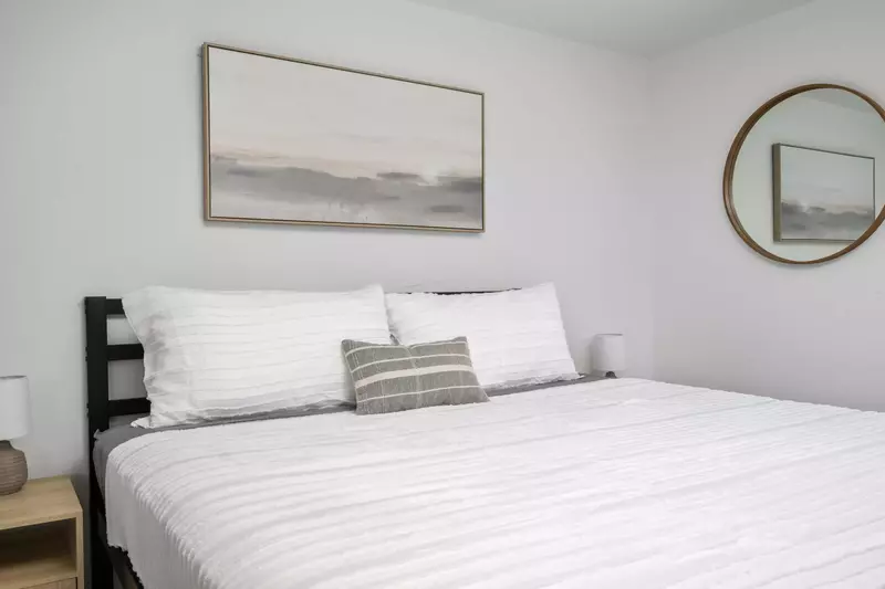 "Super convenient, clean, easy to access. Would definitely recommend to anyone looking for a place to stay at the beach!" - Jennifer