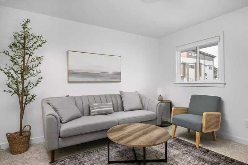 "Amazing property! Very neat and clean and in a wonderful location by the ocean!" - Savannah