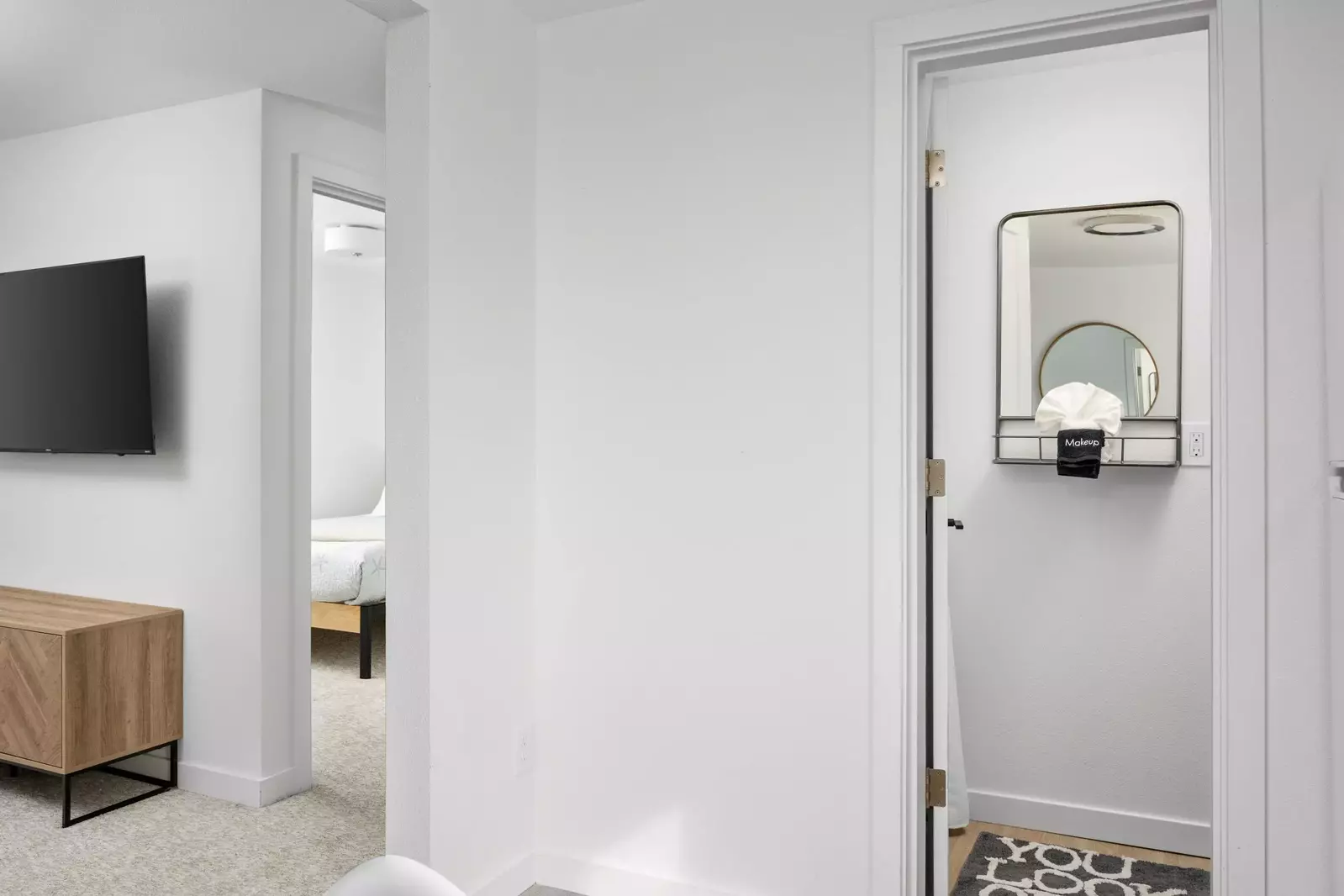 Rockaway Beach is south of Cannon Beach and north of Tillamook. Use this rental as a base camp to explore the Oregon Coast.