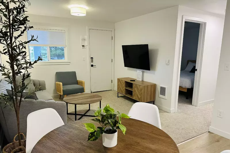 Welcome to the Inn at Rockaway Beach Unit 8. We hope we get to host you at this Oregon Coast rental. Please reach out with any questions.