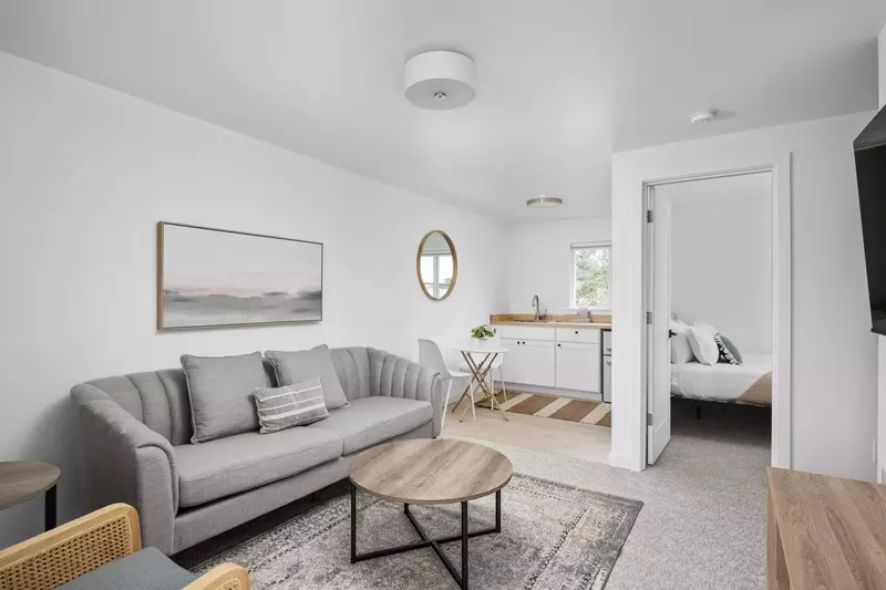 Welcome to the Inn at Rockaway Beach Unit 9. We hope we get to host you at this Oregon Coast rental. Please reach out with any questions.