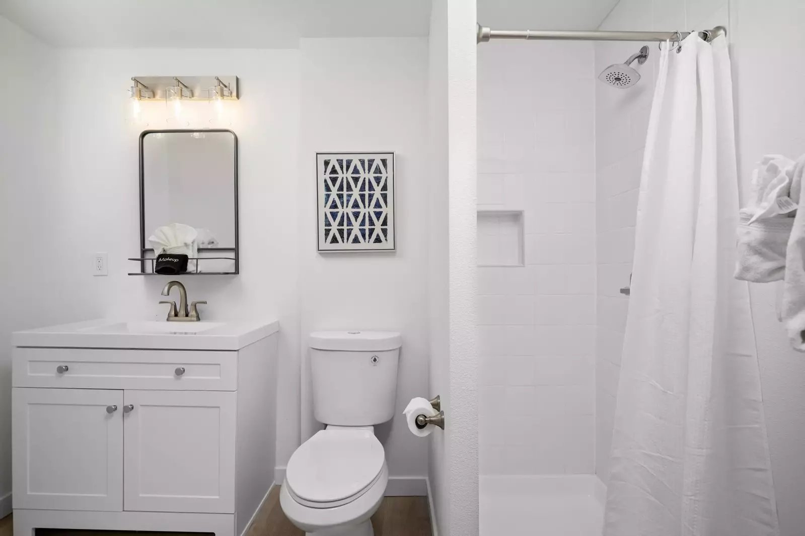 "We loved the area and the unit was extremely clean and well decorated!" - Josh