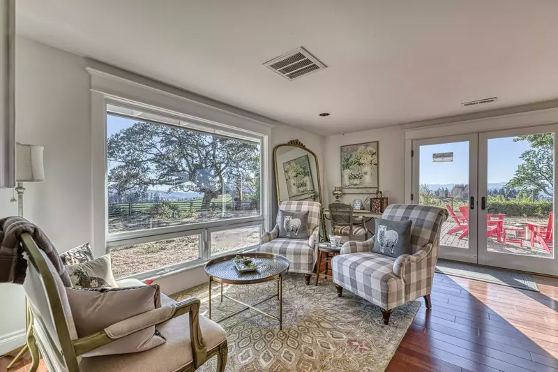 "This stay is a peaceful Eden, nestled in the beautiful wine country." - Kyle