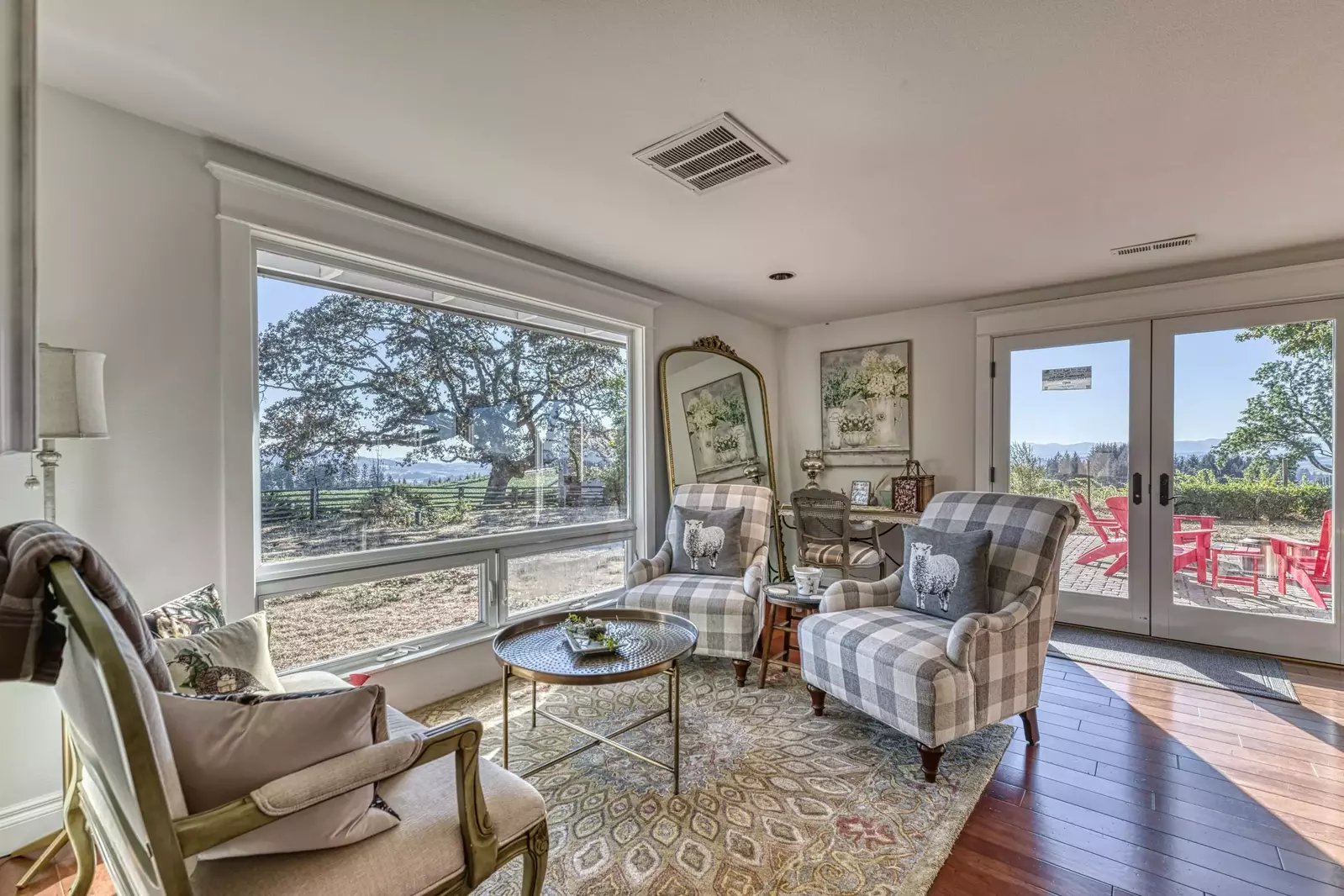 "This stay is a peaceful Eden, nestled in the beautiful wine country." - Kyle