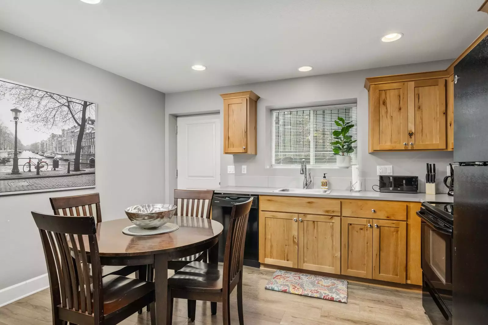 "We stayed in the Waverly Nook for 11 nights, and it was perfect" - Laura