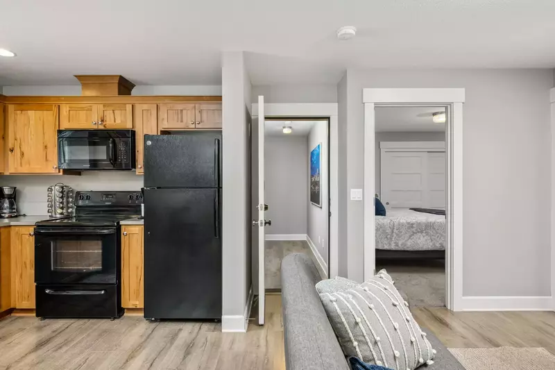 "Lovely place in a safe and friendly neighborhood. Many stores and food places nearby to walk to. Thanks for having us" - Wileen