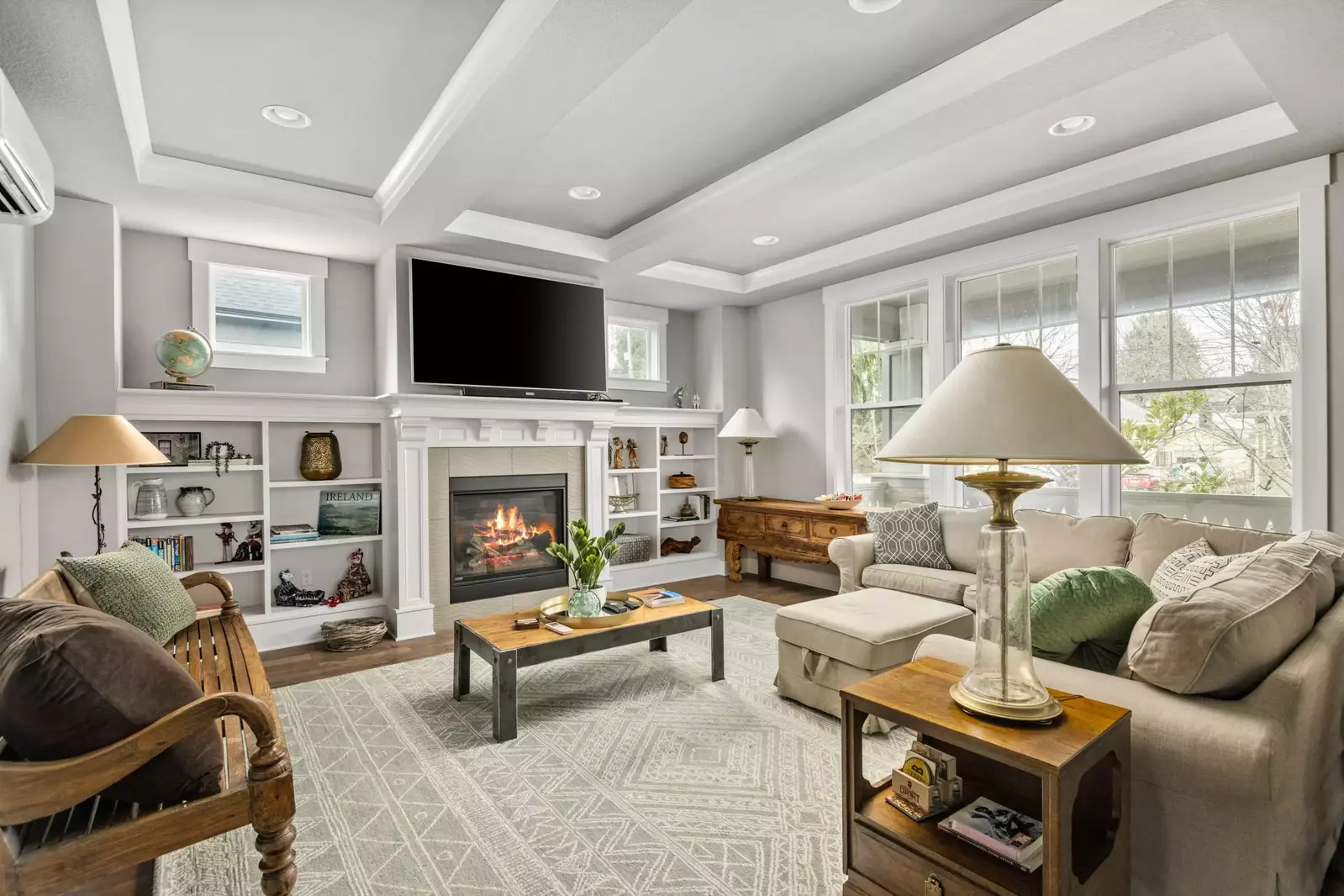 Welcome to Waverly Place! We hope you enjoy our charming southeast Portland rental!