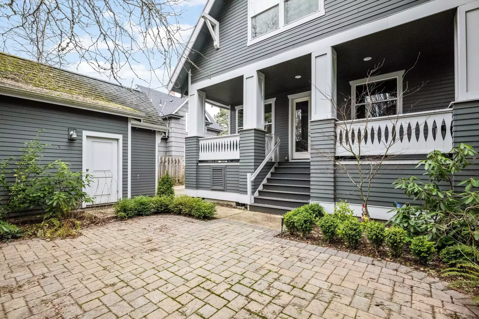 One of the best parts of Sellwood is Oaks Bottom Wildlife refuge which also includes the Oaks Bottom Amusement Park.