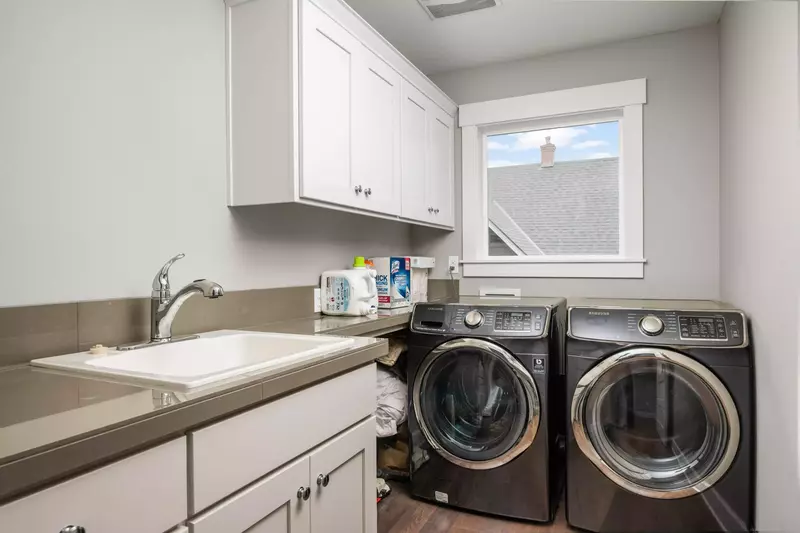 This rental has an up to date washing machine and dryer for guest use.
