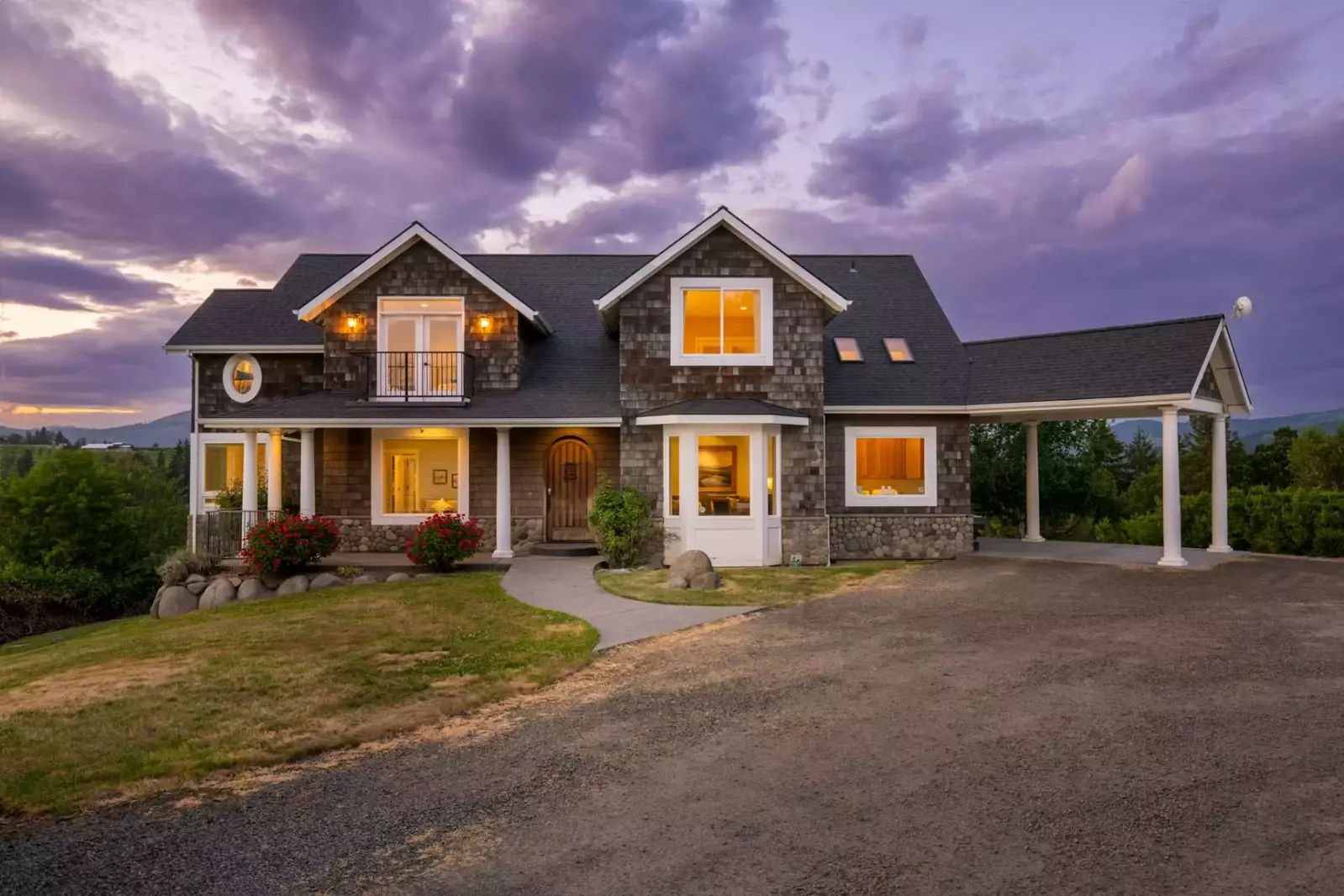 From the moment you arrive you will realize RiverSong Chateau is as much of an experience as it is a place to stay.