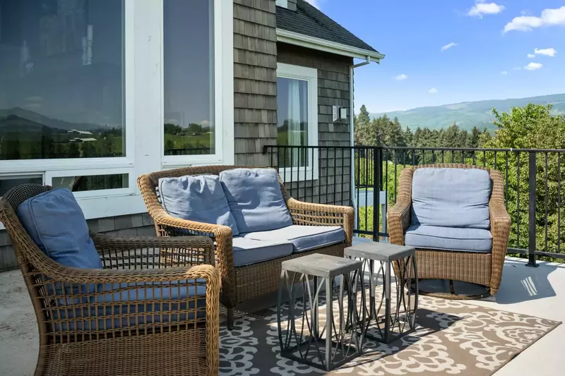 "Amazing house and property. Great view. Fantastic space for spending time inside or out outside in the yard or on the deck" - Miles