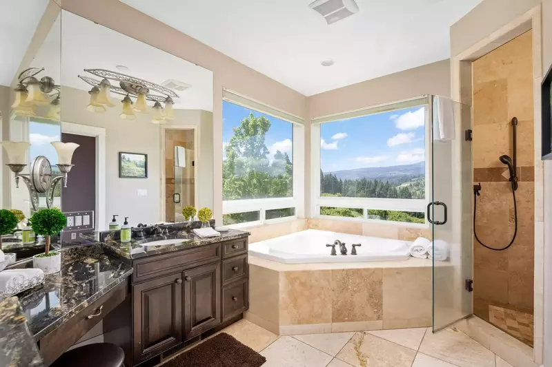 The bathtub has excellent views.