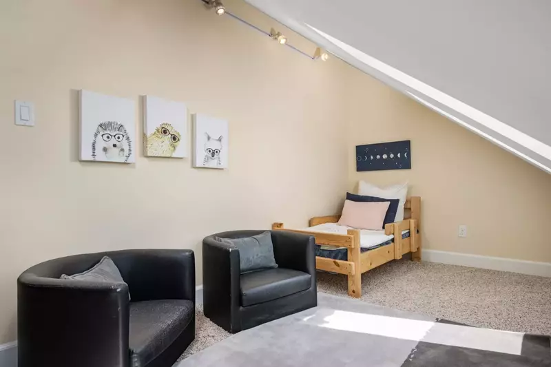 "Loved the big house, expansive grounds, and incredible views. Great place for kids to play and adults to hang." - Robert