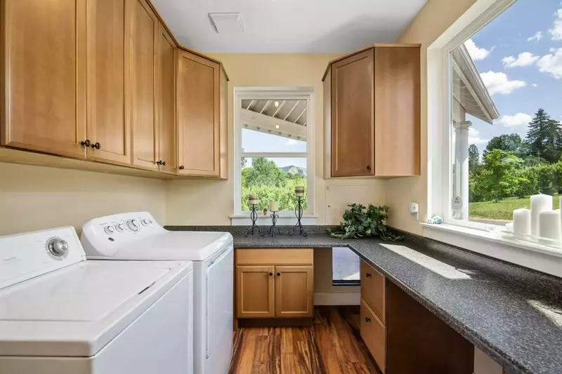 This rental has an up to date washing machine and dryer for guest use.